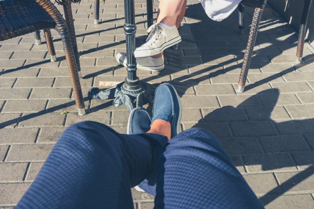 Sneakers, mocassins ou chaussures bateau : que choisir ?